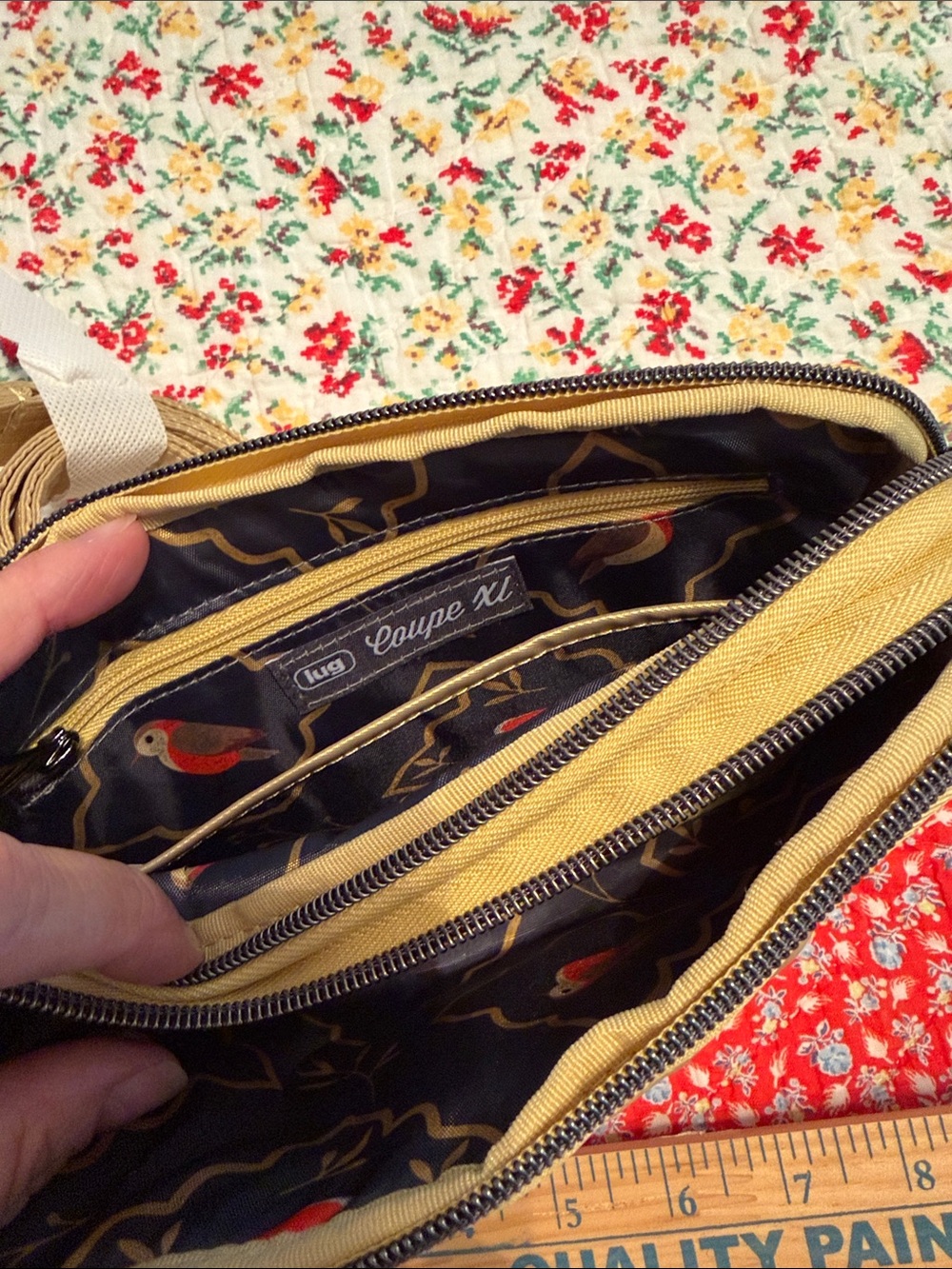 lug Metallic Gold Quilted Crossbody with Matching Pouch - Picture 3 of 3